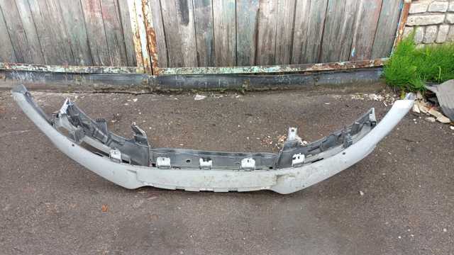 Бампер передній