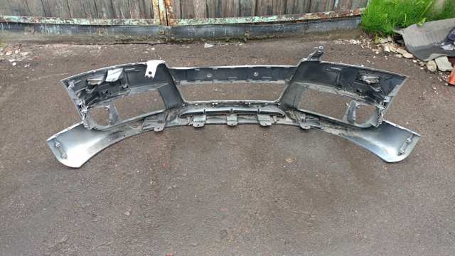 Бампер передній