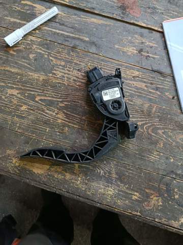 Педаль газу (акселератора) — фото 4