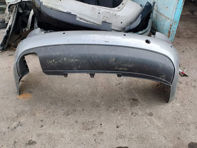 Бампер задній