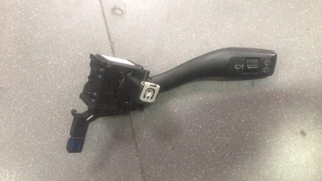 Переключатель подрулевой, правый 8P0953519 VAG