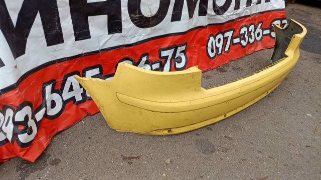 Бампер задній