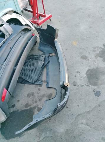 Бампер задній