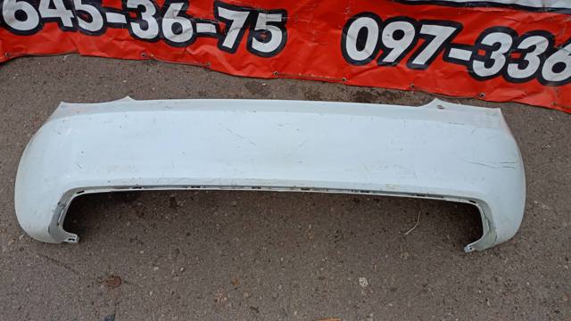 Бампер задній