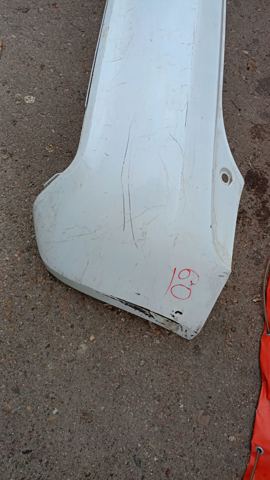 Бампер задній