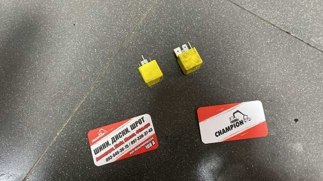 Реле електробензонасосу — фото 1