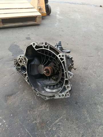 Механическая коробка передач 90400209 OPEL