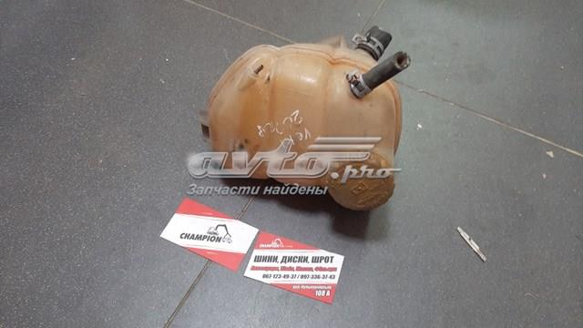  Расширительный бачок 90499767 GM