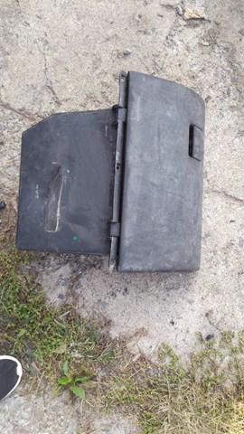 Бардачок пассажира opel astra