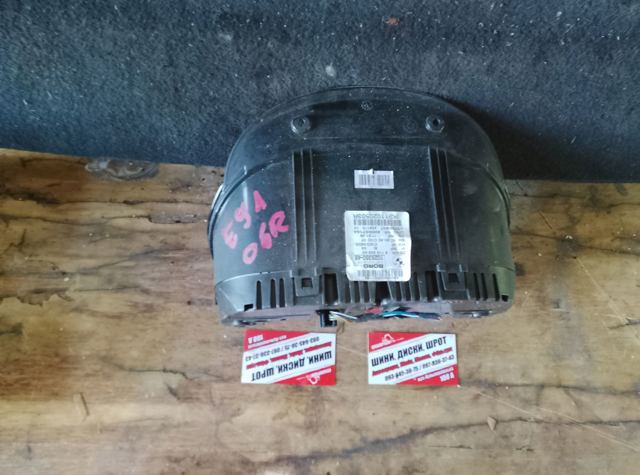 Панель приборов