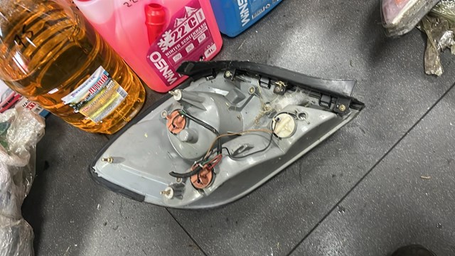 Фонарь задний правый