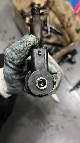 Форсунка впрыска топлива