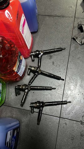 Форсунка впрыска топлива