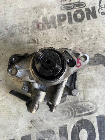 Механический вакуумный насос 93184211 OPEL