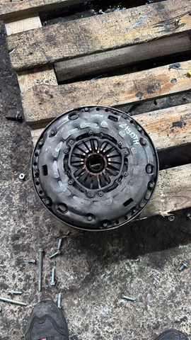 Маховик двигателя