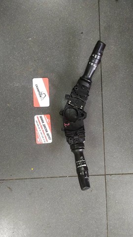 Перемикач підрульовий, правий