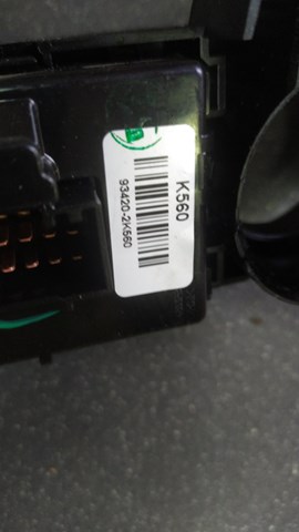 Перемикач підрульовий, правий