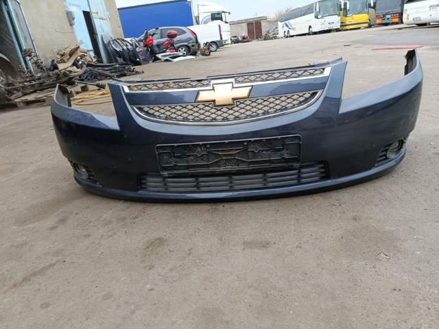 Бампер на авто 93744489 GM