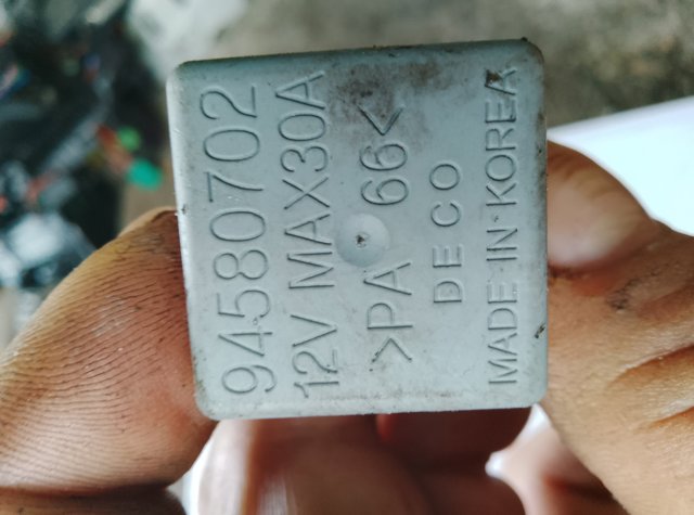 Реле вентилятора 94580702 GM