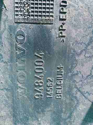 Бампер задній