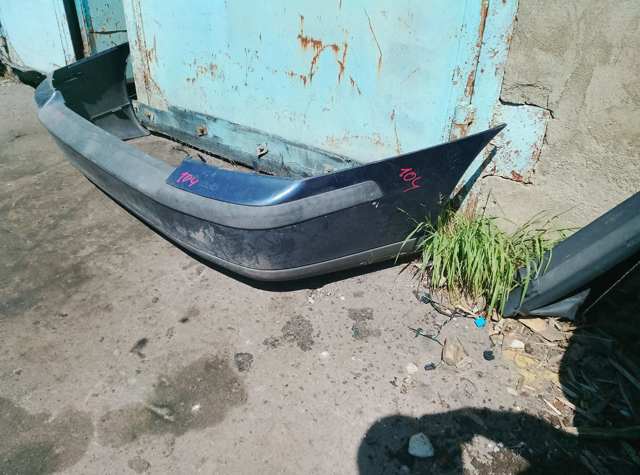 Бампер задній