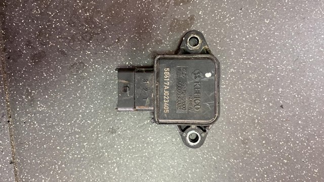 Датчик положения дроссельной заслонки (потенциометр)