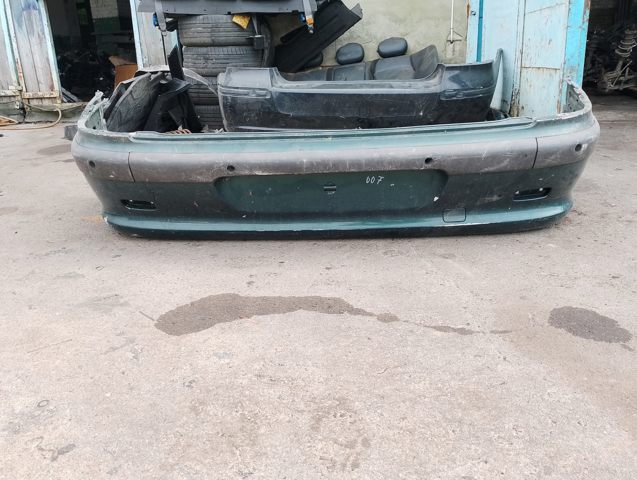 Бампер задній