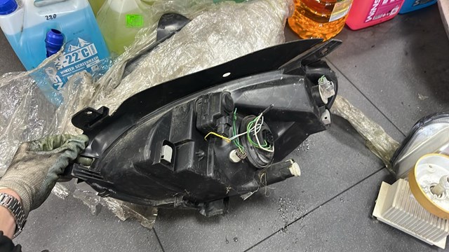 Фара правая