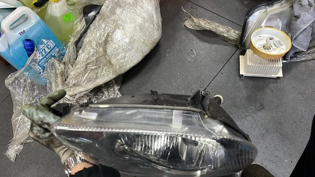 Фара правая