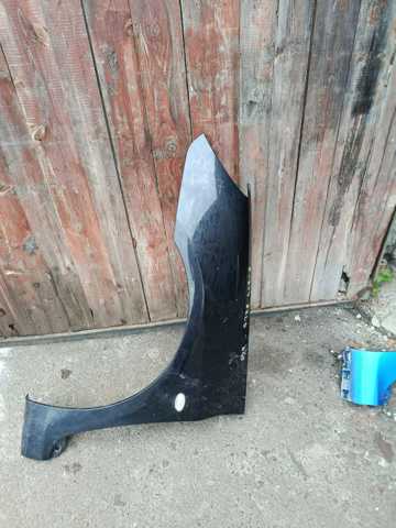 Крило переднє ліве