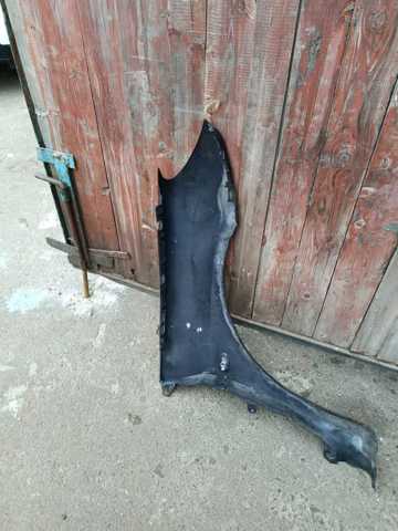 Крило переднє ліве