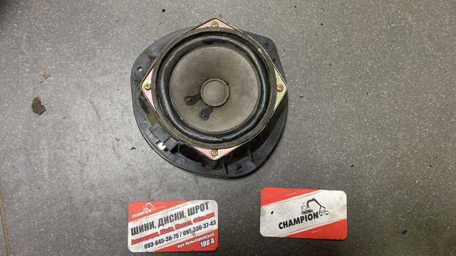 Динамік передньої двері — фото 1