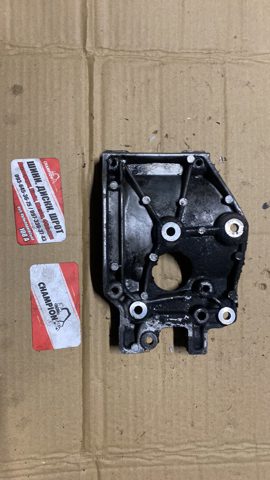 Кронштейн генератора