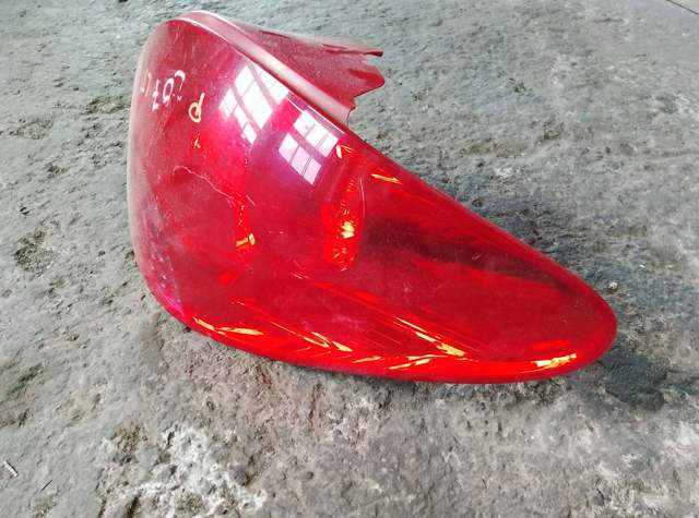 Ліхтар задній правий