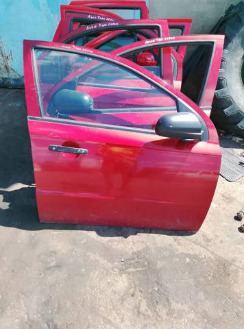 Стекло пассажирской двери 96541674 GM