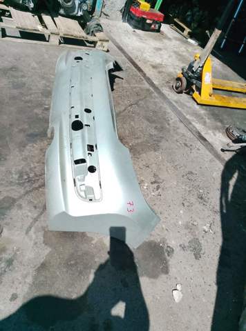 Бампер задній