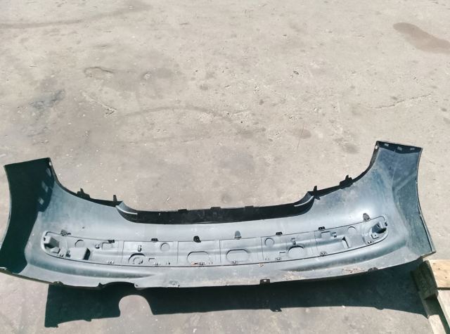 Бампер задній