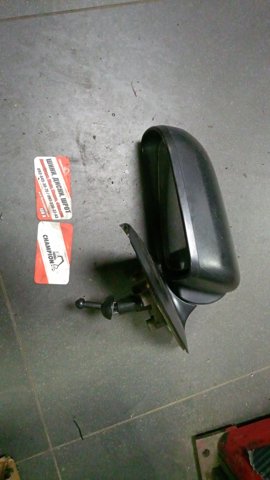 Левое боковое зеркало 96648491 GM