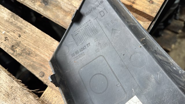 Молдинг бампера