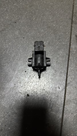 Переключающий клапан регулятора заслонок впускного коллектора