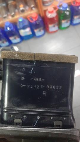 Решітка центральна Lexus Ls400