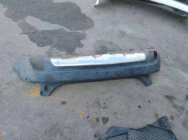 Бампер задній
