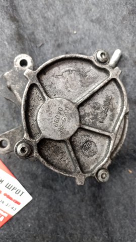 Насос вакуумний