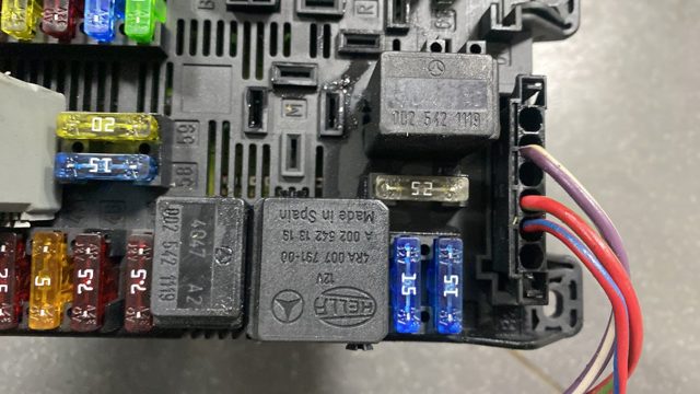MERCEDES A0025421319 Реле многофункциональное в наличии Ирпень