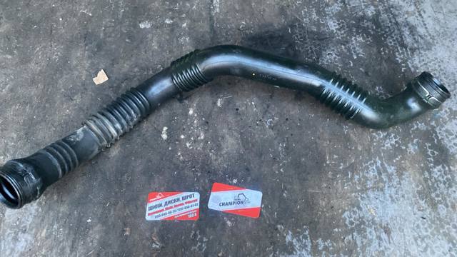 Шланг/патрубок інтеркулера, лівий — фото 1