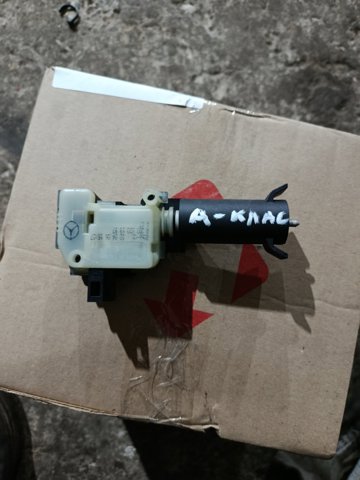 Привід моторика лючка