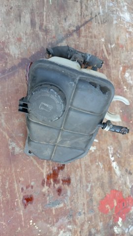 Бачок системи охолодження, розширювальний — фото 4