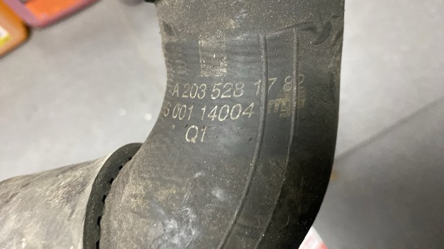 Патрубок интеркуллера A2035280282 MERCEDES