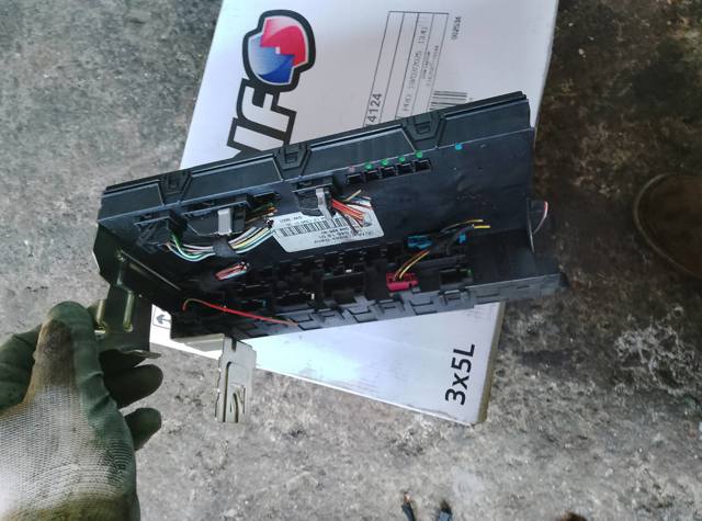 Блок задний