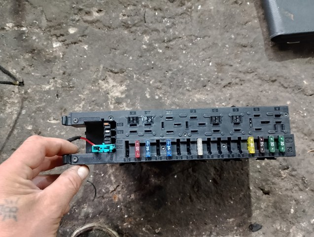 Блок задний